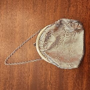 VINTAGE ⭐️ silver mesh wristlet - Whiting & Davis